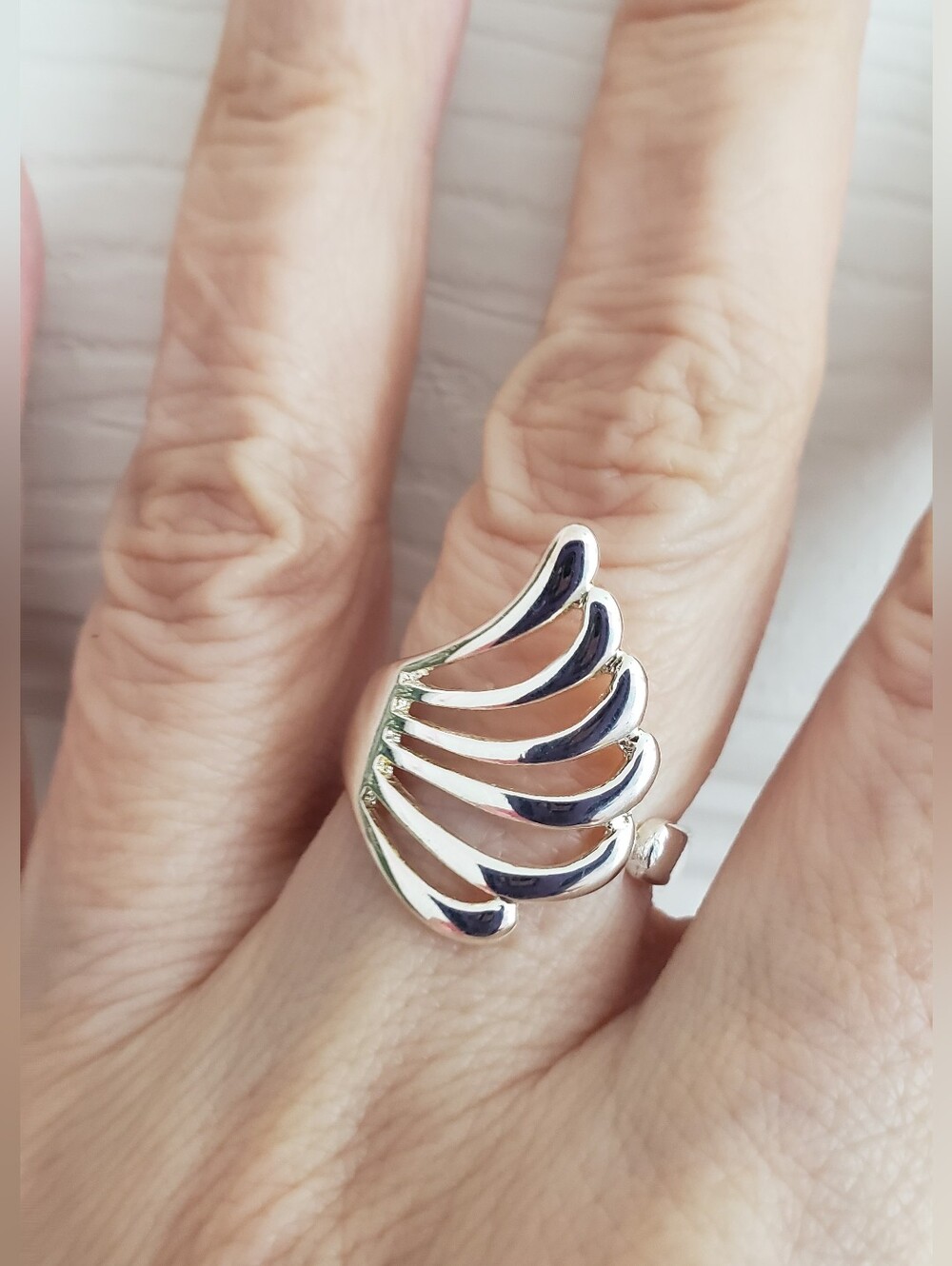 NEW SZ 7.5 Stamped 925 Sterling Angel Wing, Fan, Feather Ring, Minimalist Style.